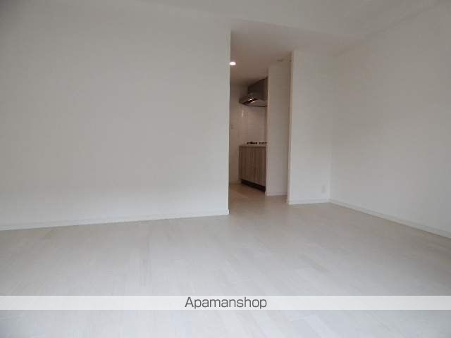 S−RESIDENCE ESAKA EMINENCEの内装写真