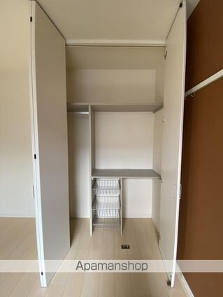 パインテイル　Ａ・Ｂ・Ｃ・Ｄ棟[3LDK/73.96m2]の収納