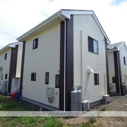 グリーンパーク　Ｄ[2LDK/72m2]の外観2