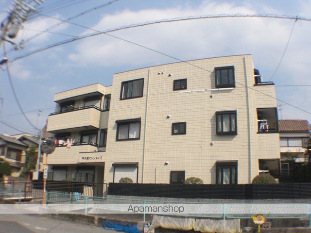 甲子園マンションIIの外観写真