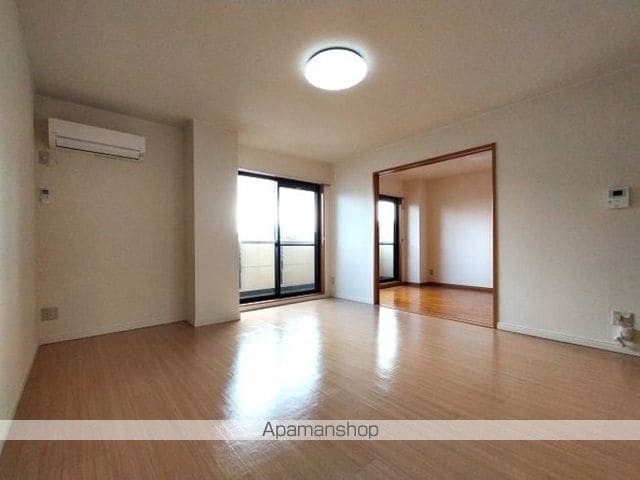 TWIN CASA II棟の内装写真