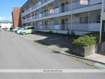 長野県長野市大字高田[3DK/58.24m2]の駐車場