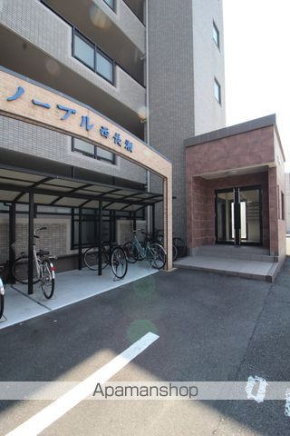 ノーブル西長瀬の玄関写真