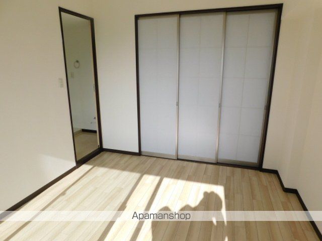 アーバンフラッツ西中島の内装写真
