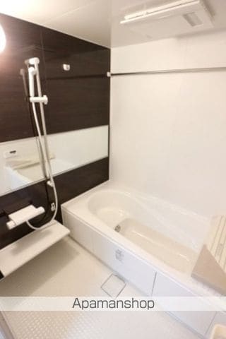 クレストフォーチュン Bの内装写真