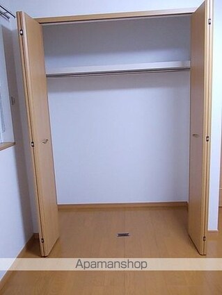 サンローレル[1LDK/42.8m2]の収納
