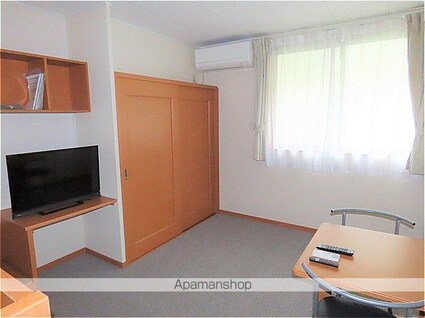 レオパレスＷＨＩＴＥ　ＷＥＬＬ[1K/23.18m2]のリビング・居間2