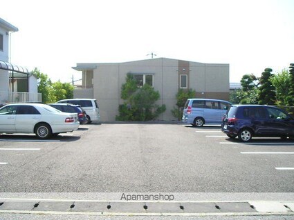 メロディ松原[2LDK/55.85m2]の駐車場1