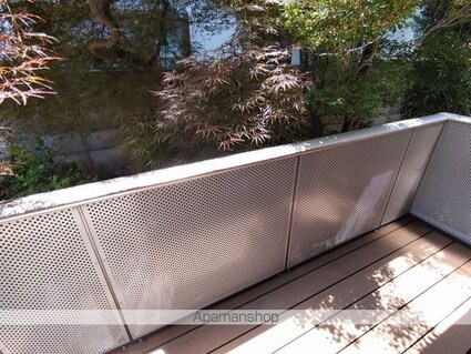 ディアスＶＩＳＩＯＮ[2LDK/56.7m2]のバルコニー