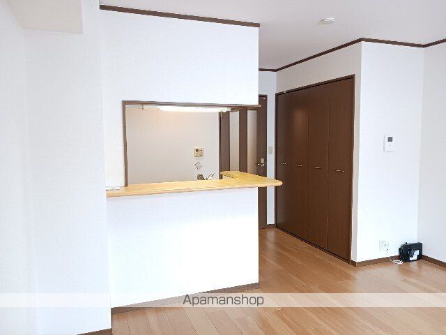 シューネスの内装写真