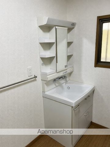 総武・中央緩行線 中野駅 徒歩13分 2階建 築44年の内装写真