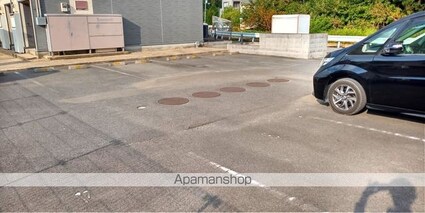 レオパレス前田[1K/23.61m2]の駐車場