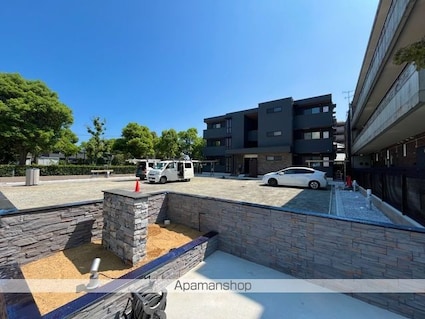 Ｆａｒｏｕｃｈｅ（ファルーシュ）[1LDK/45.04m2]の外観5