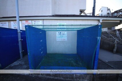 共立リライアンス子安Ⅱ[1R/17.16m2]の共用部1