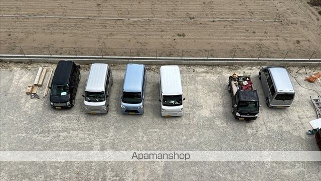 和歌山県和歌山市紀三井寺[2LDK/62.27m2]の駐車場1