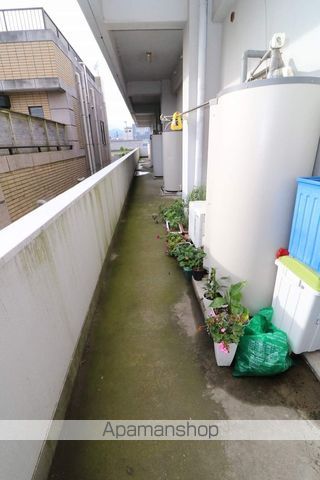 丸善ビルの玄関写真