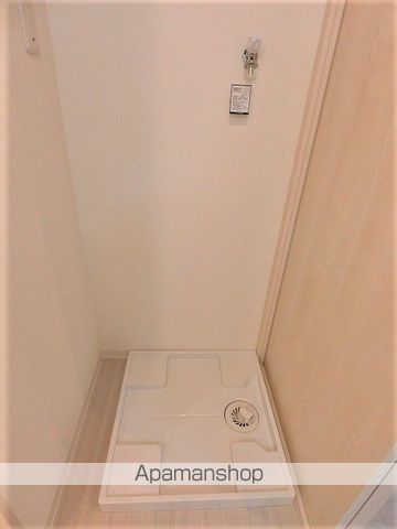 MODERNISM EASTの内装写真