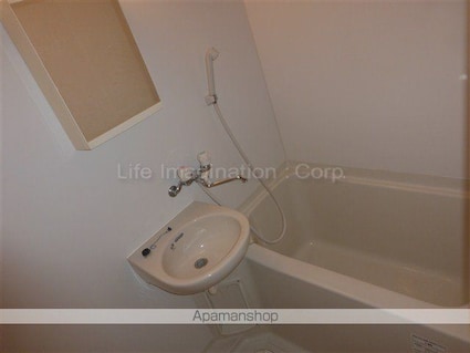 滋賀県東近江市中小路町[1K/21m2]のバス