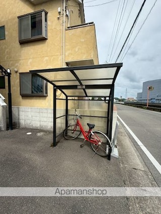 ＲＵ・ＳＡＬＫＡ[1K/33.3m2]の駐車場