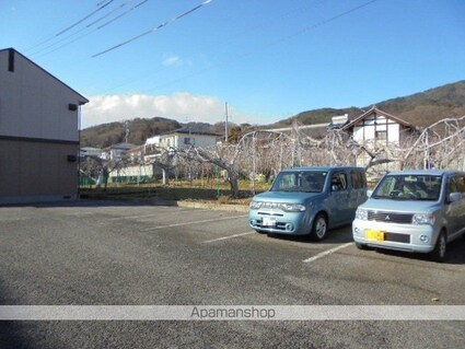 ディアスヤマーニＣ[2DK/47.07m2]の駐車場1