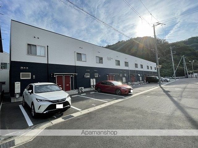クリスタルハイツ仁豊野の外観写真