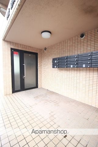 ピュアベルデ奥田本町の玄関写真