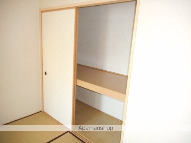グリーンフォレストの内装写真