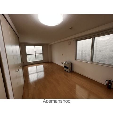 クリスタルハイツ元町の内装写真