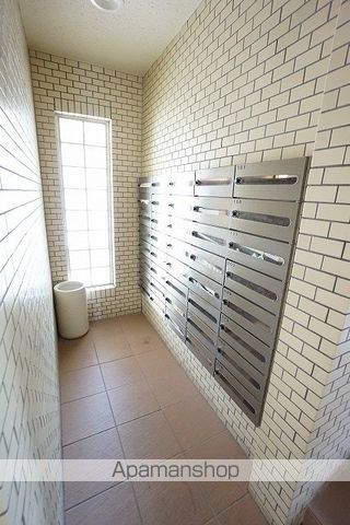 カーサミラ音羽の玄関写真