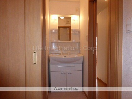 ポート　リジェールⅢ[2LDK/57.02m2]の洗面所