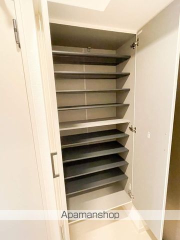 スプランディッド江坂DUEの内装写真