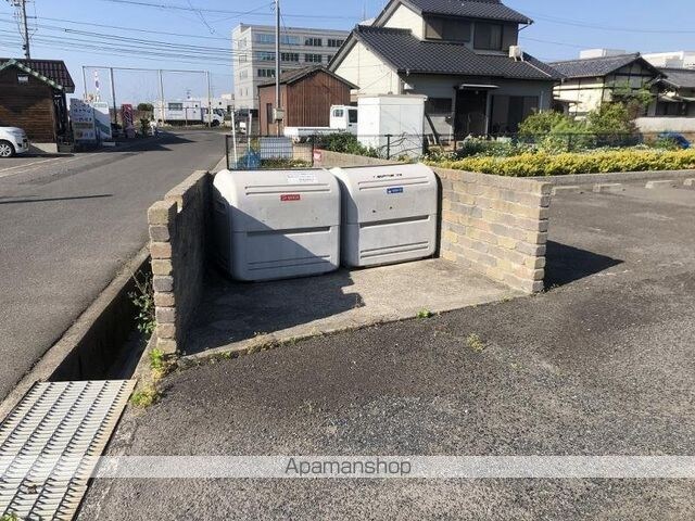 香川県高松市郷東町[2DK/42.23m2]の共用部1
