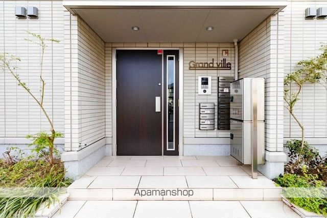 グランヴィルの玄関写真