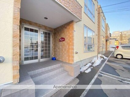 プレザント七飯Ⅰ[2LDK/69.36m2]のエントランス1