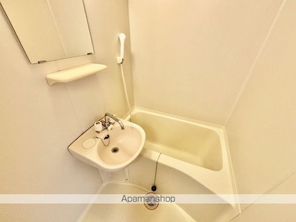 レオパレスサントラップヨコウチ[1K/20.28m2]のバス1