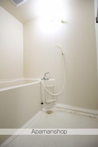 ホワイトキャッスル南小泉11番館の内装写真