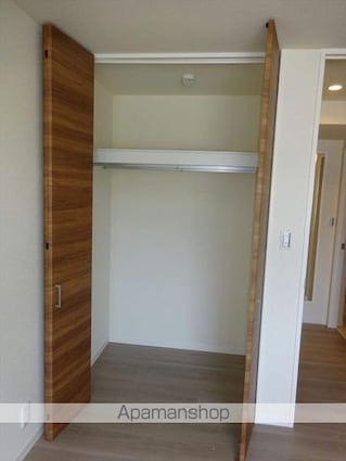 和歌山県和歌山市北出島１丁目[2LDK/57.58m2]の収納