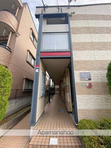 レオパレスハイム サンコウヤの玄関写真