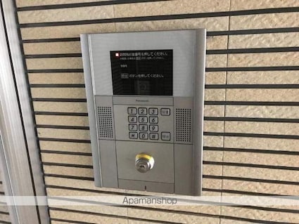 ソレイユ　ルブァン　－Ｓｏｌｅｉｌ　Ｌｅｖａｎｔ－　[1K/25.56m2]のエントランス1