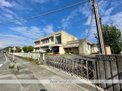 グレースコート　Ａ[2LDK/62.06m2]の周辺1