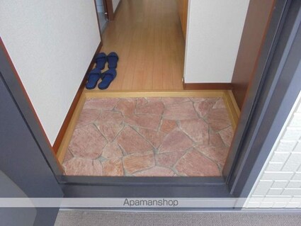 ヴィラエトワールＢ[1K/28.4m2]の玄関