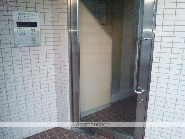 グリーンルージュ旭山の玄関写真