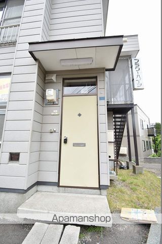 フラワーハイツの玄関写真