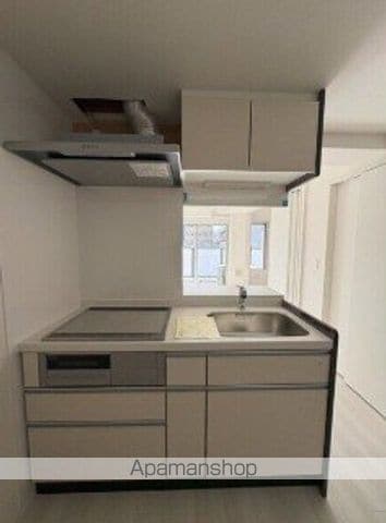 コンフォリア・リヴ淡路町一丁目の内装写真