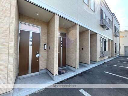 フロントパーク[1LDK/42.22m2]のエントランス2