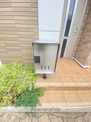 パインヒル[1R/32.9m2]のエントランス2