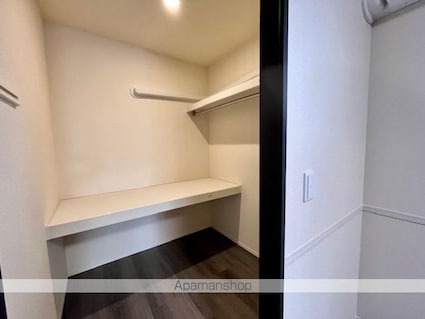 アン・ジュール中郷[2LDK/62.1m2]の収納