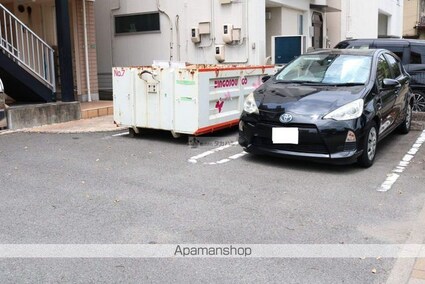 クラール花園[1R/25.33m2]の駐車場