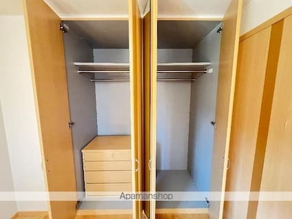 フレーブⅡ[1LDK/44.95m2]の収納2