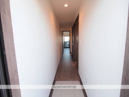 フラット南流山[1K/27.56m2]の玄関